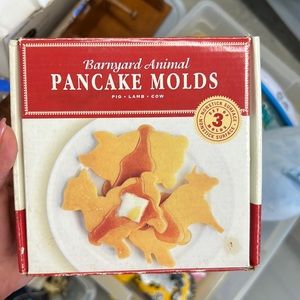 Pancake molds used